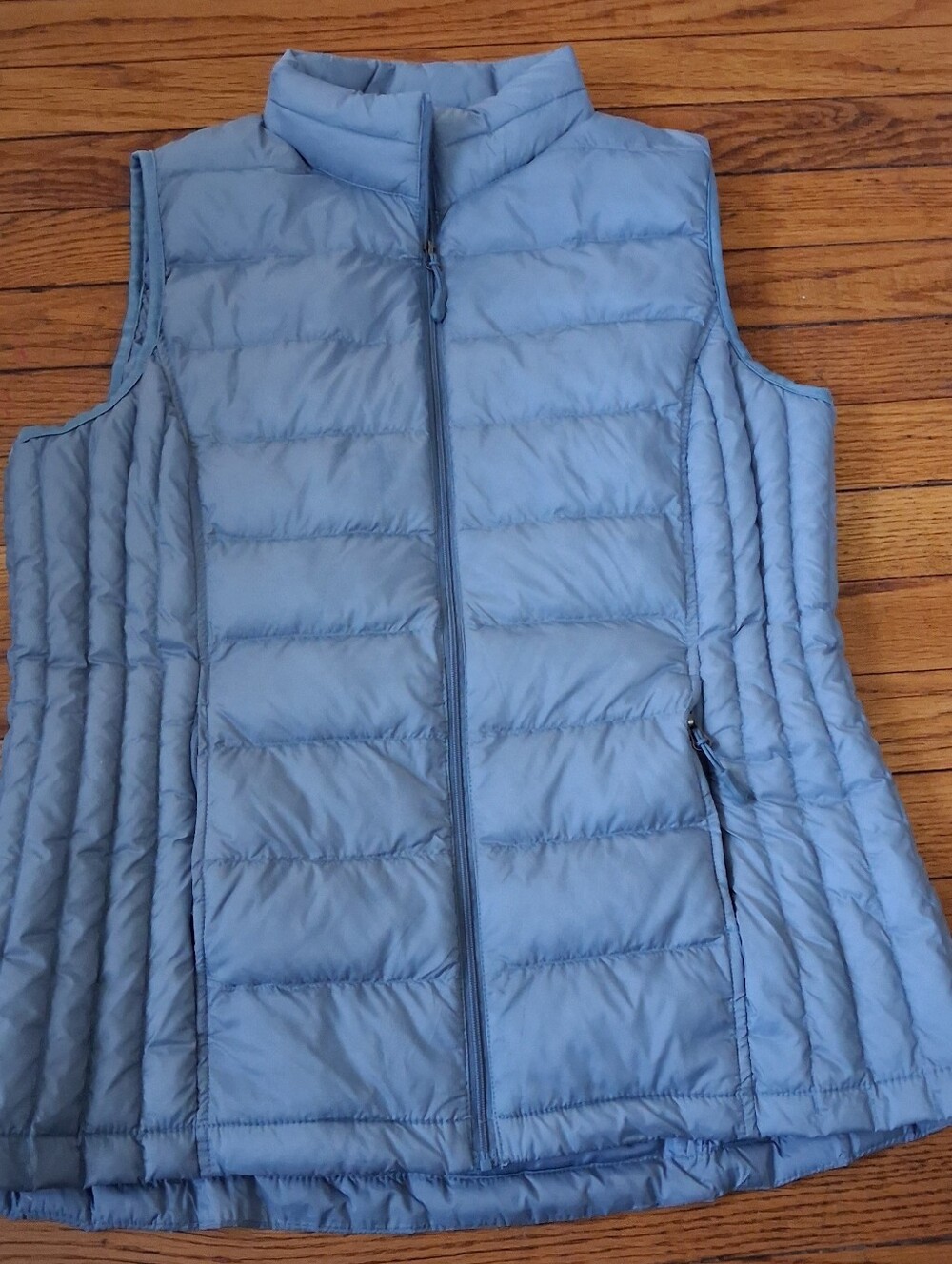 32 Degrees Heat - Women’s Light Blue, Lightweight Puffer Vest. Size Medium